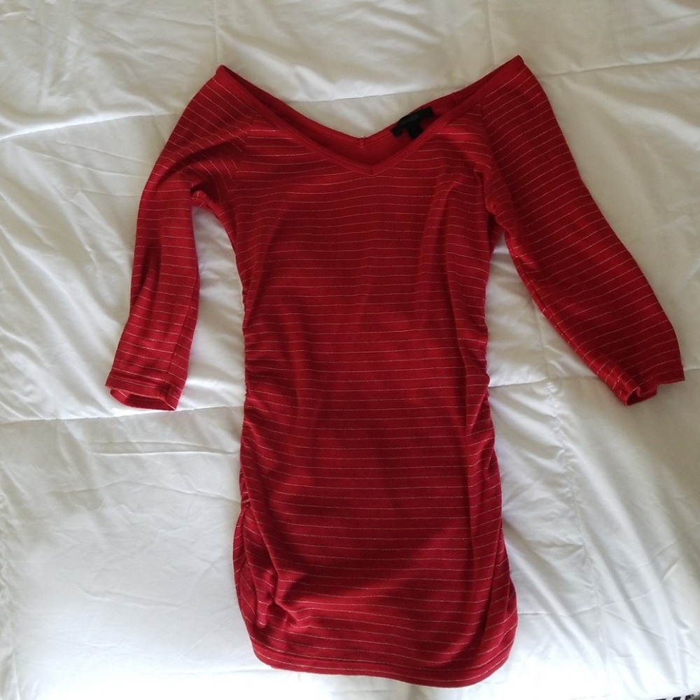 3/4 sleeve top w/silver pinstripe